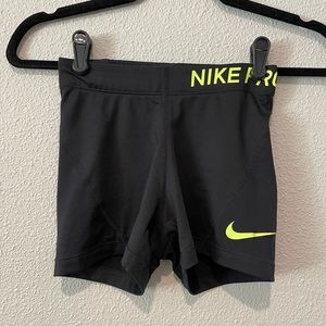 3” XS Women’s Nike Pro Shorts